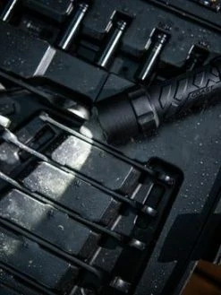 Coast Products Lighting Coast® POLYSTEEL® PS200 Pure Beam Focusing Flashlight - 320 Lumens - 118M Beam