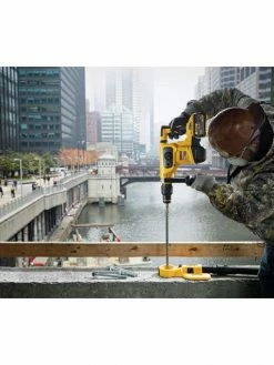 DeWalt Workwear DEWALT® Men's Heated Realtree Xtra® Camouflage Hoodie Sweatshirt Kitted With Battery | Sizes S - 3XL Work Wear