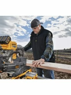 DeWalt Workwear Work Wear DEWALT® Men's Heated Reversible Fleece Vest Kitted With Battery | Sizes S - 3XL